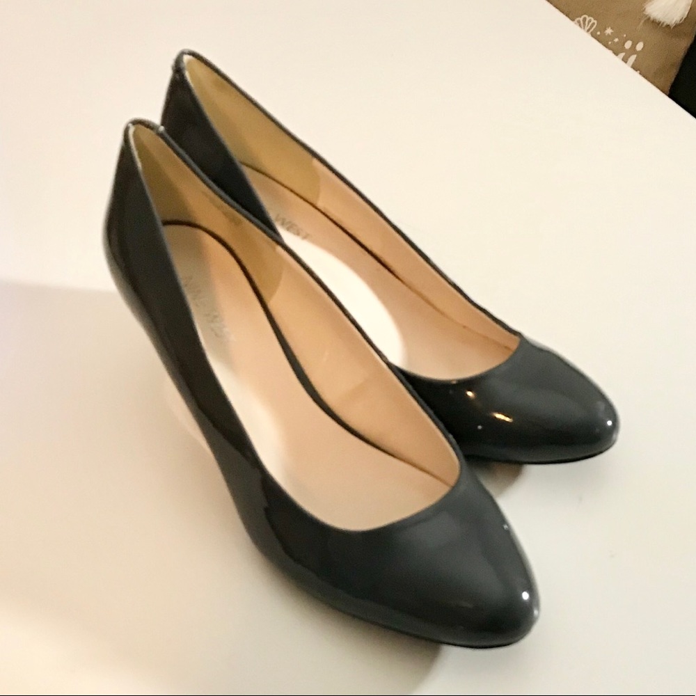 Nine West wedge heels gray and shiny 8.5